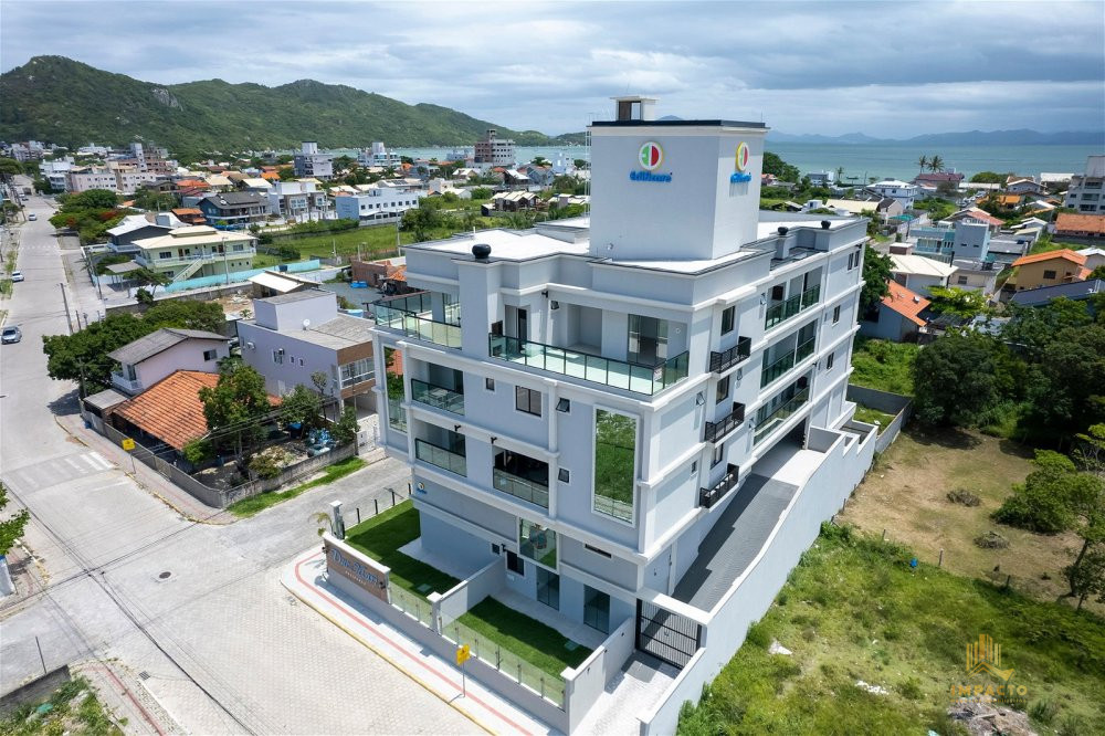 Apartamento à venda  no Mariscal - Bombinhas, SC. Imóveis