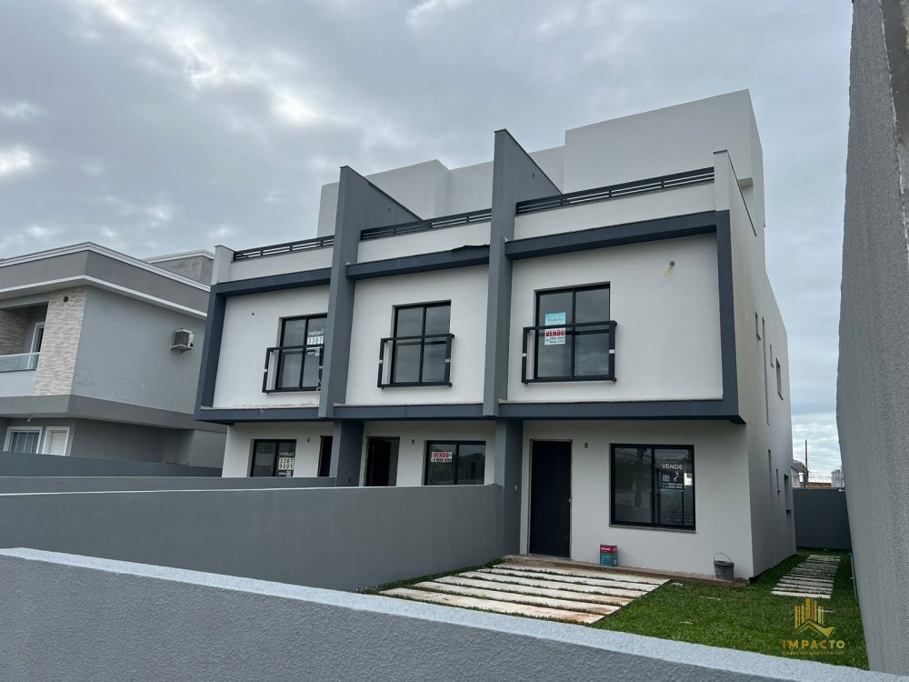 Sobrado à venda  no Loteamento Schultz - Palhoça, SC. Imóveis