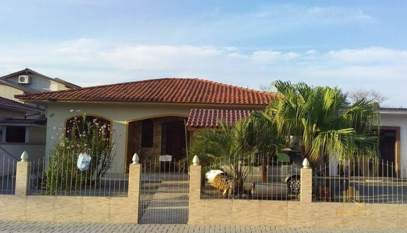 Casa à venda  no Guarda do Cubatão - Palhoça, SC. Imóveis