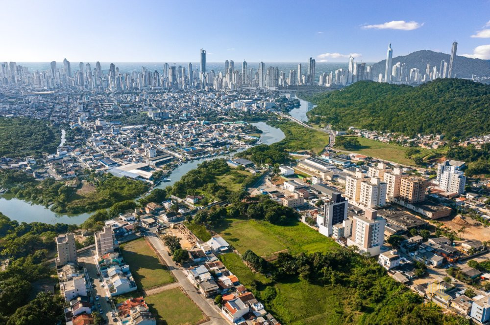 Apartamento à venda  no São Francisco de Assis - Camboriú, SC. Imóveis