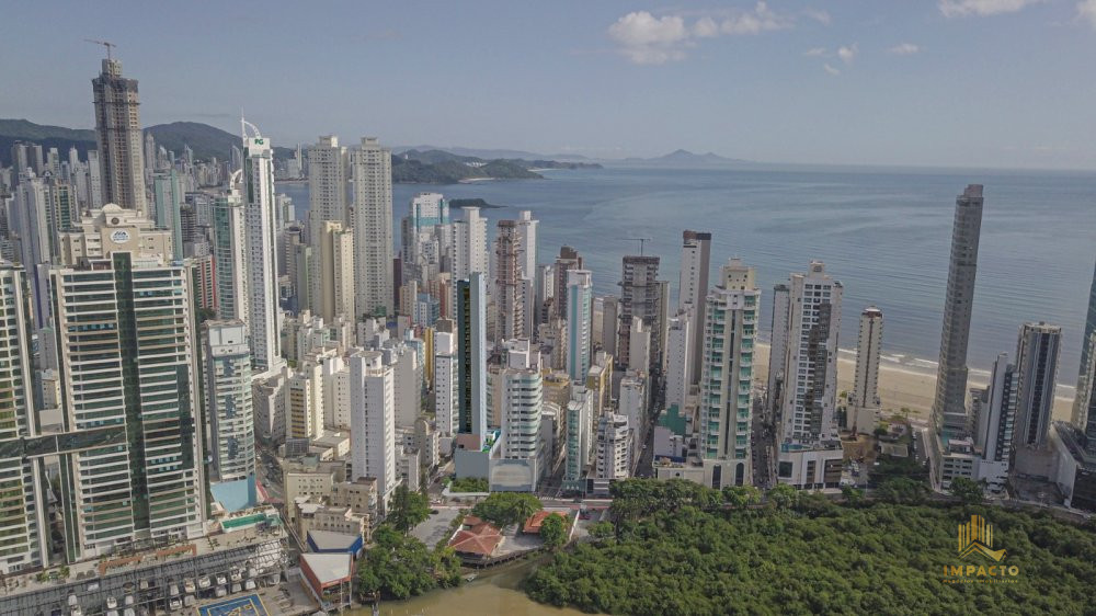 Apartamento à venda  no Centro - Balneário Camboriú, SC. Imóveis